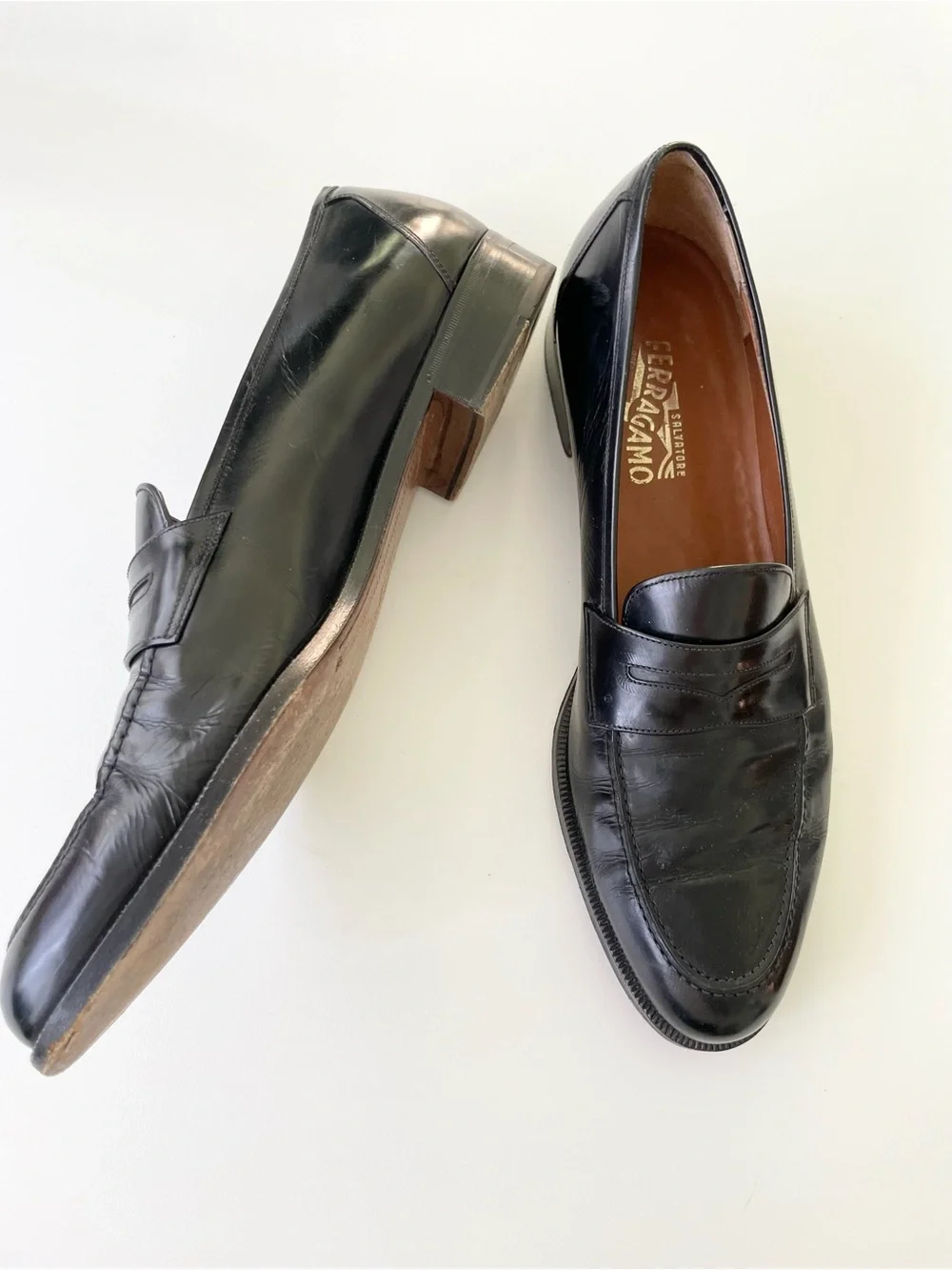 Salvatore Ferragamo | Shoes | Salvatore Ferragamo Black  display picture 2